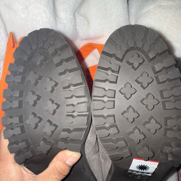 UGG Charcoal Suede Chunky Heeled Boots - Picture 3 of 10